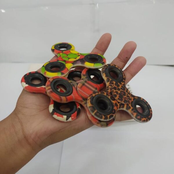 Fidget Spinner Motif Bearing Besi 3 Sisi Mainan Pereda Stress - Gambar 2